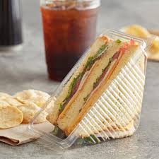 Sandwich Wedges Plastic Hinged, 7.25'' x 3.63'' x 2.75'' #300pcs #YTV0758P