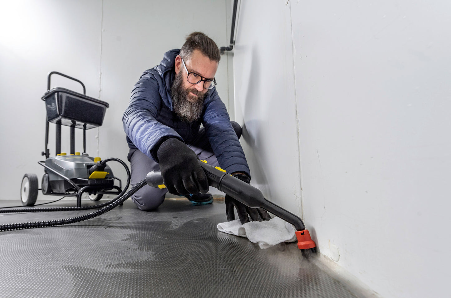 Karcher Steam Cleaner SG 4/4 W/ Transport Cart
